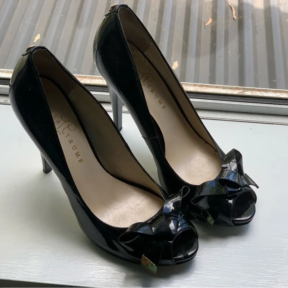 Ivanka Trump 6” heels - Picture 2 of 4